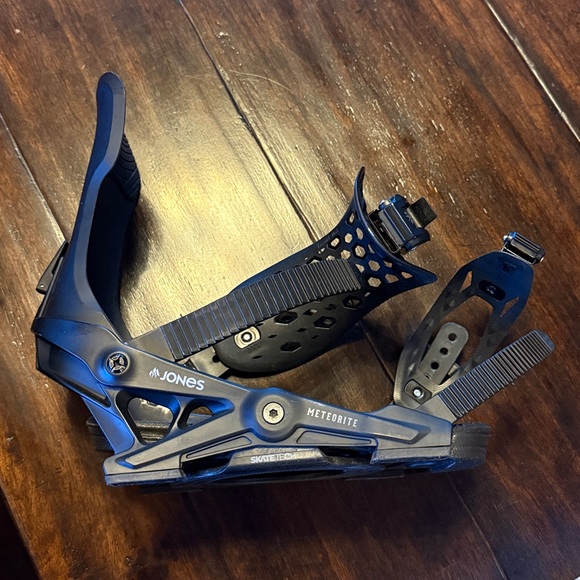 Jones Meteorite Snowboard Bindings - Picture 5 of 8